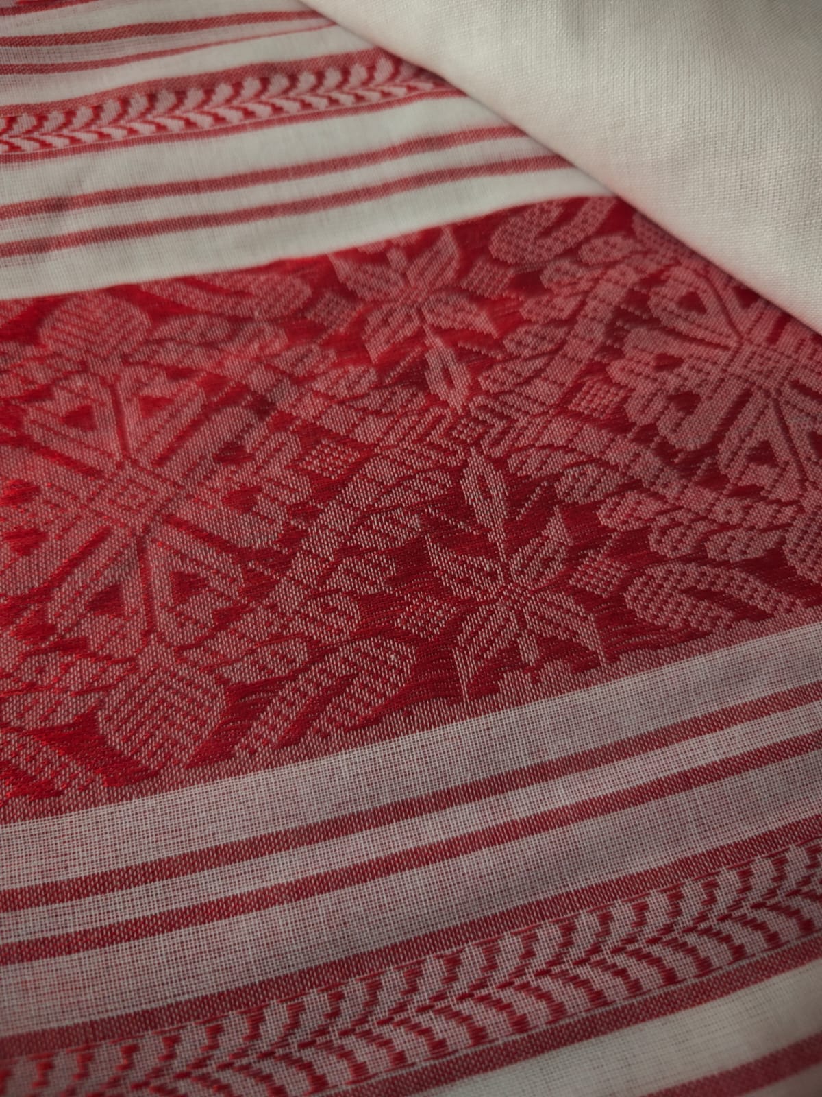 White Pure Begumpuri Cotton Handloom Saree