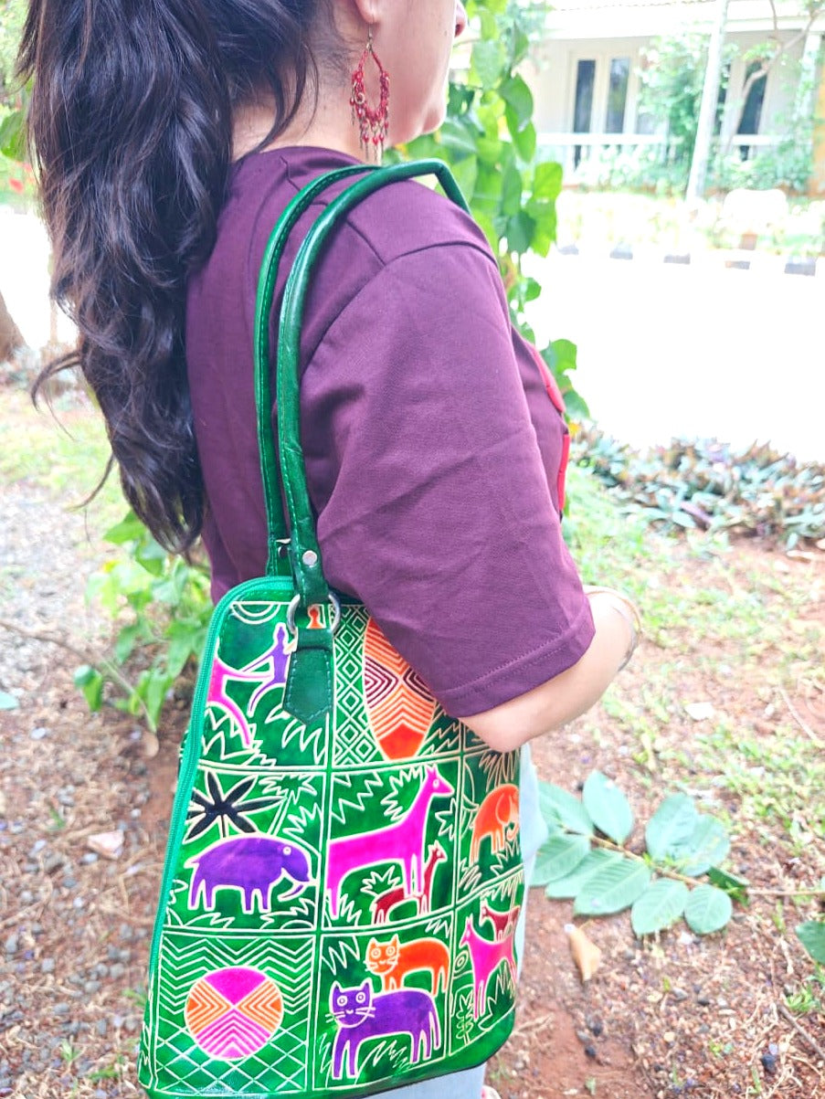 Green Animal Motif Leather Shoulder Bag — Medium